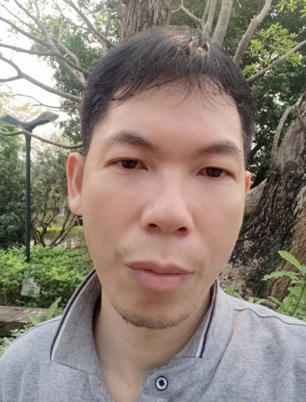 漂浮的云的第一张照片--信阳相亲服务中心