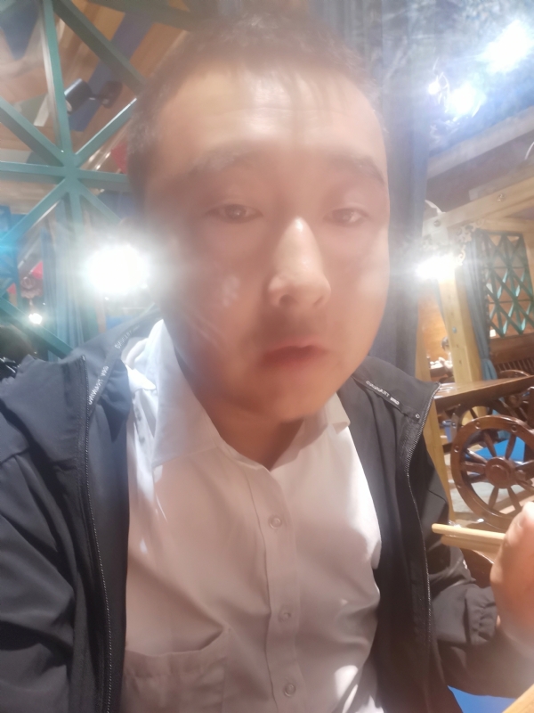 赵辉的第三张照片--信阳相亲服务中心
