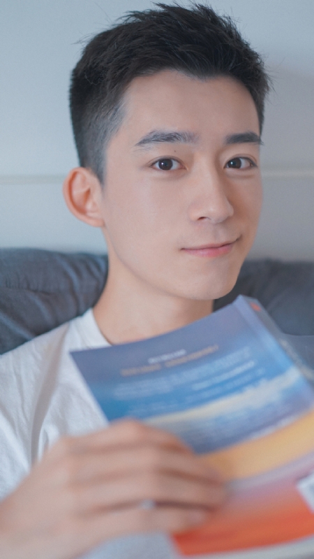 顾飞的第四张照片--信阳相亲服务中心