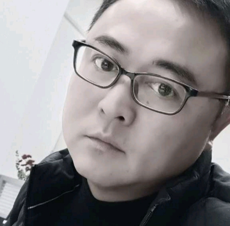 小石头的第一张照片--信阳相亲服务中心