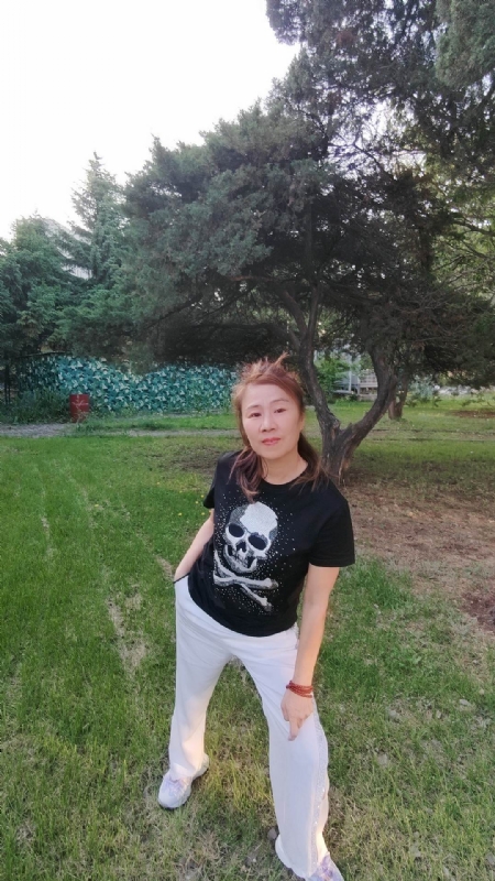 晚霞的第二张照片--信阳相亲服务中心