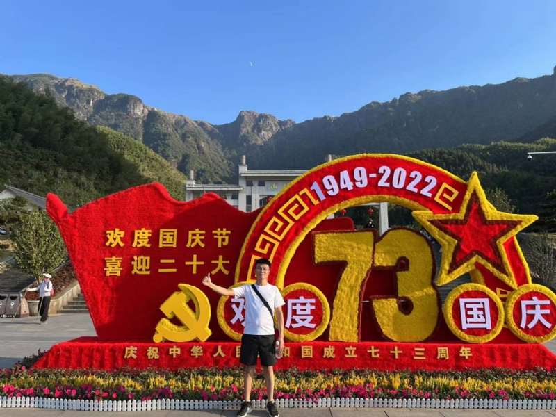 智轩的第一张照片--信阳相亲服务中心