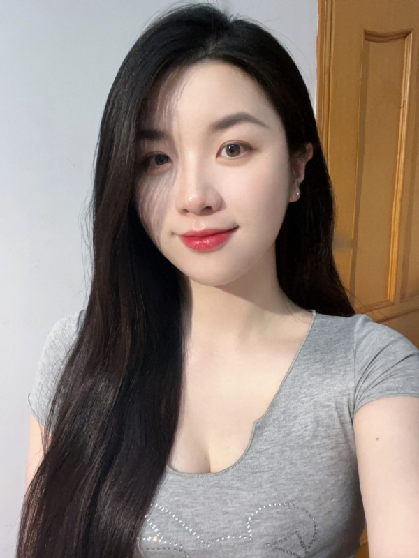 乔乔在寻爱的第二张照片--信阳相亲服务中心