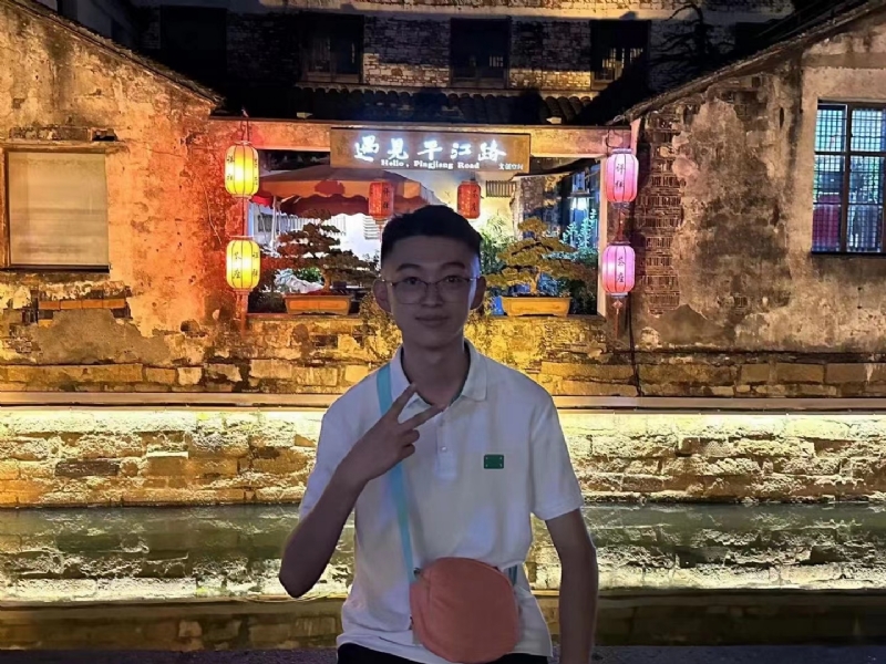 李四的第一张照片--信阳相亲服务中心