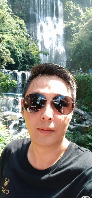 小小帅哥的第一张照片--信阳相亲服务中心