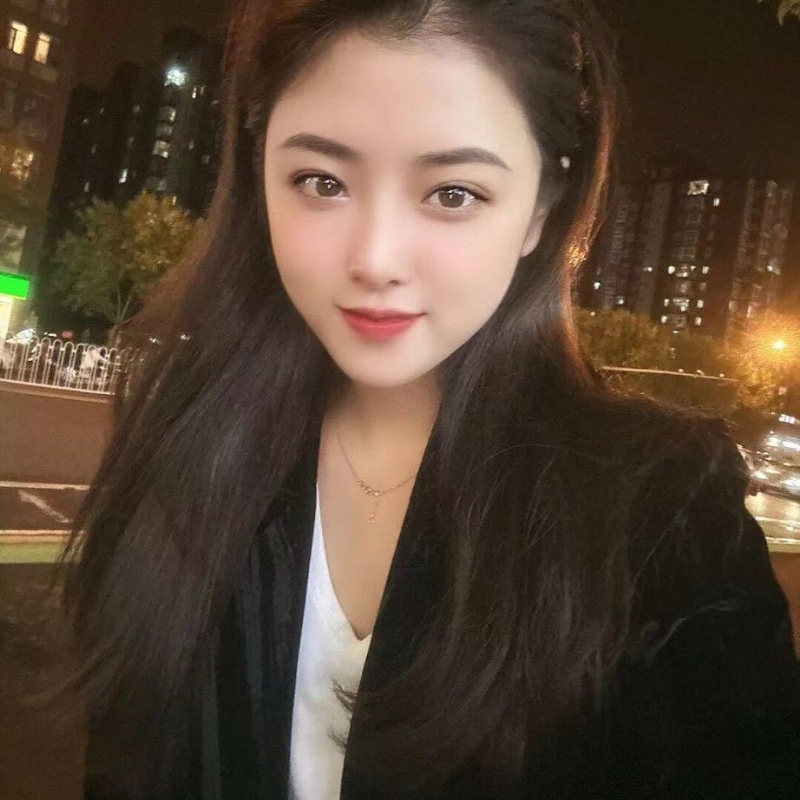 爱笑的女孩的第三张照片--信阳相亲服务中心