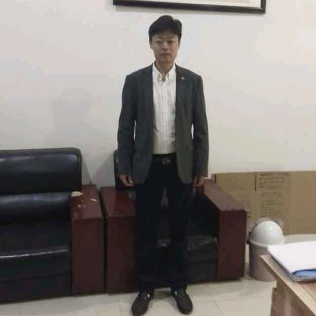 蓝天白云的第一张照片--信阳相亲服务中心
