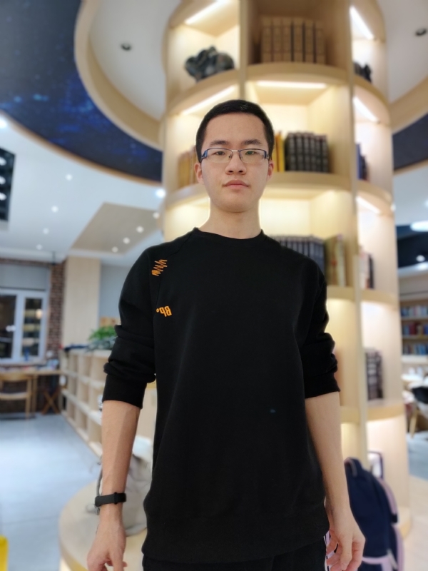 轩墨的第一张照片--信阳相亲服务中心