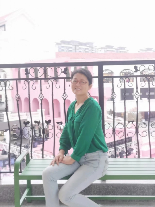 丽华的第三张照片--信阳相亲服务中心