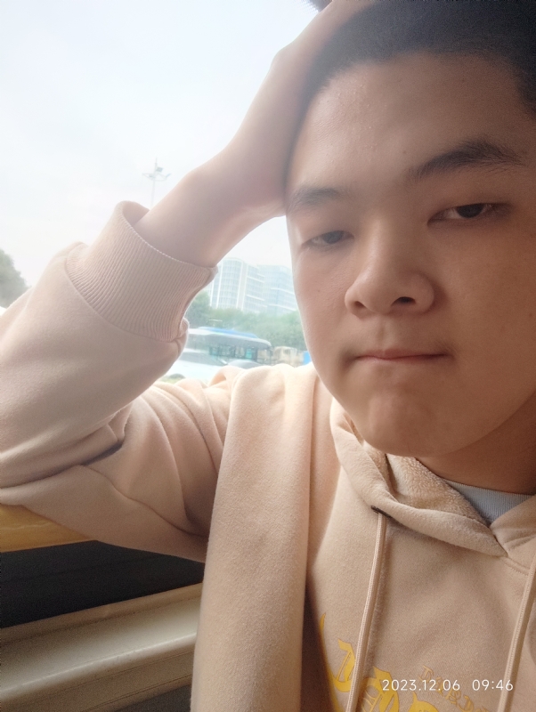 孤独的狼的第一张照片--信阳相亲服务中心