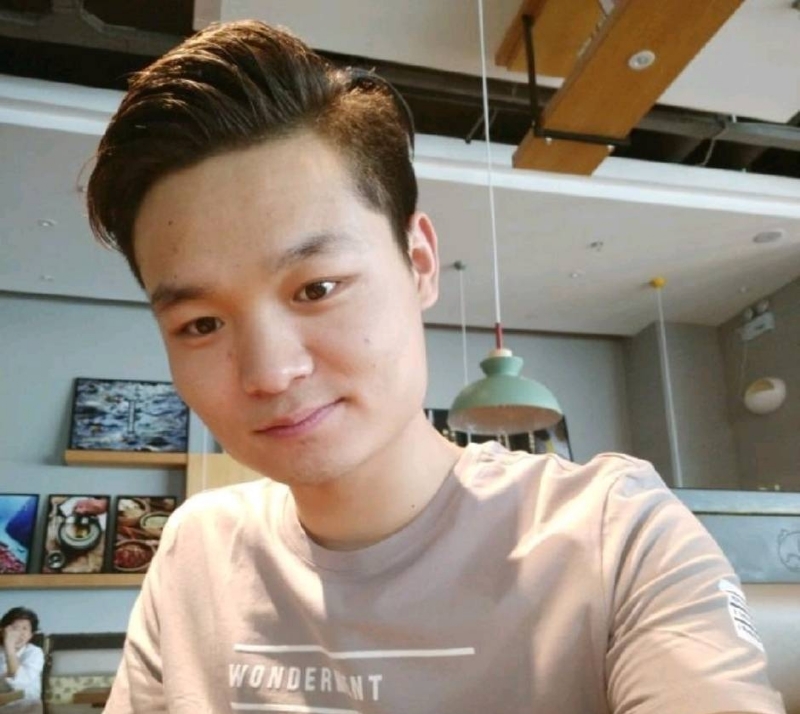 裴海洋的第一张照片--信阳相亲服务中心