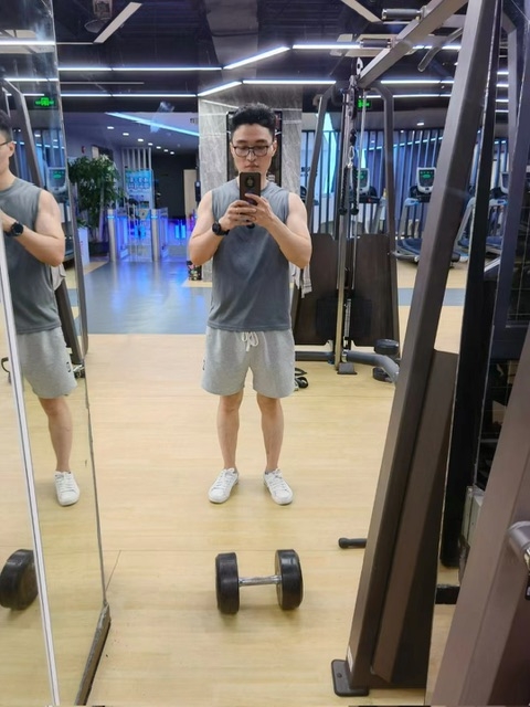 超哥的第二张照片--信阳相亲服务中心