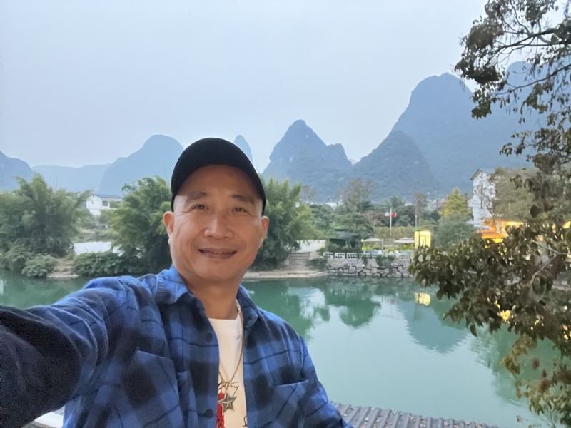 民叔叔的第一张照片--信阳相亲服务中心
