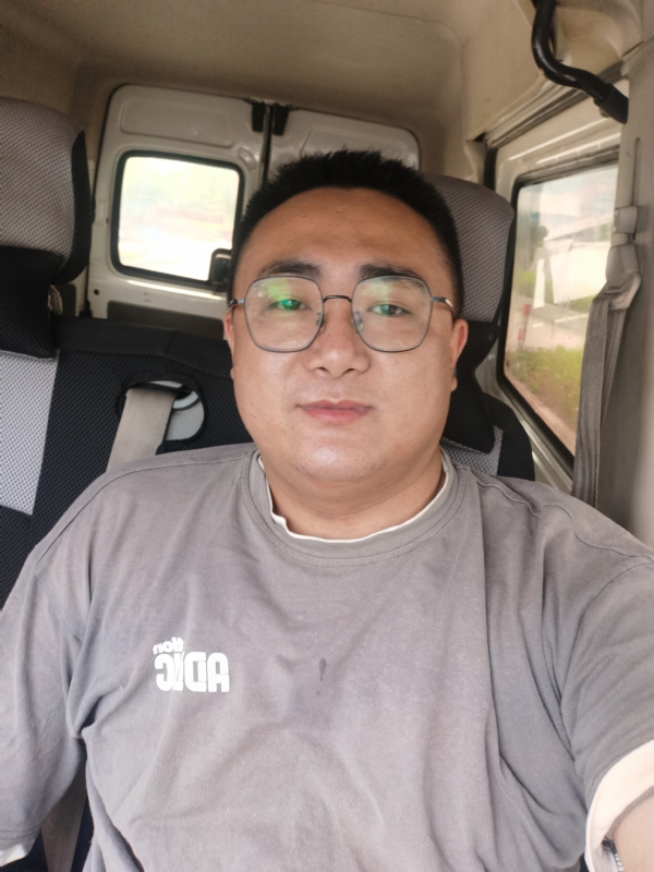 奇卡的第二张照片--信阳相亲服务中心