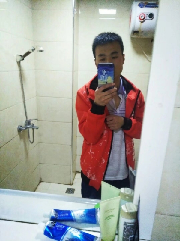 海之子的第一张照片--信阳相亲服务中心