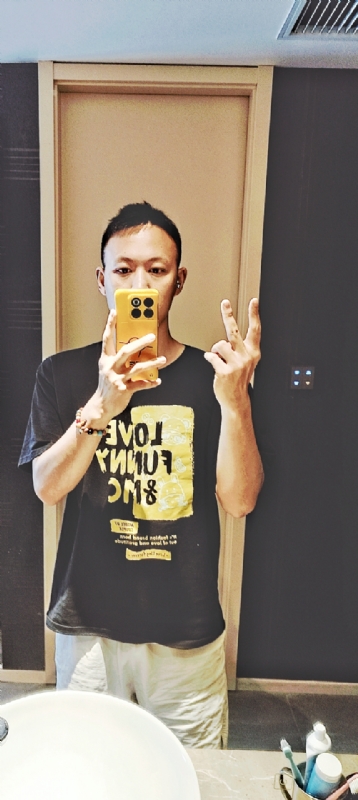 涵涵在的第一张照片--信阳相亲服务中心