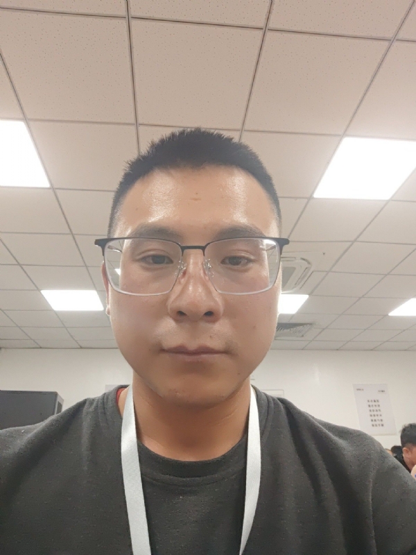半夏微凉的第一张照片--信阳相亲服务中心