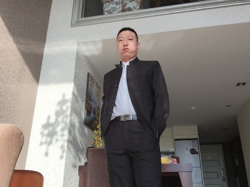 雅小炁的第一张照片--信阳相亲服务中心