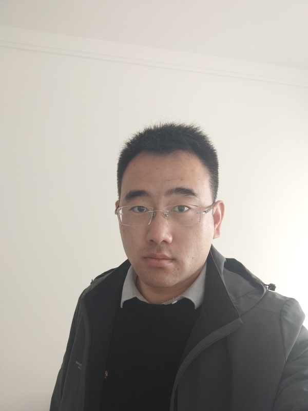 真诚的第一张照片--信阳相亲服务中心