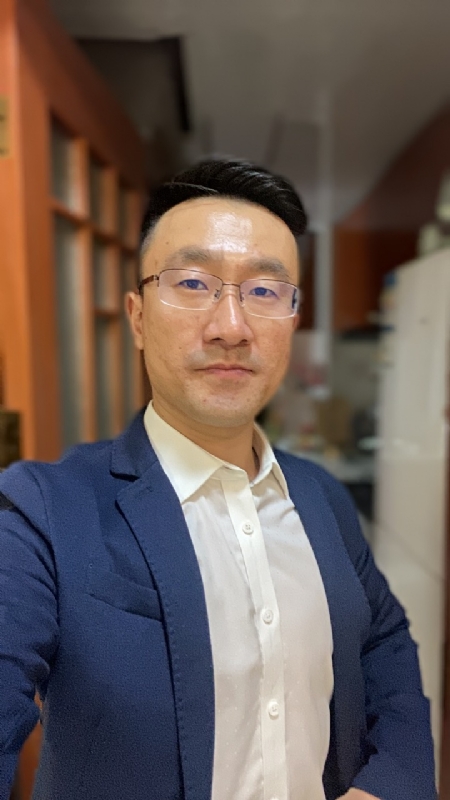 笑看人生的第一张照片--信阳相亲服务中心