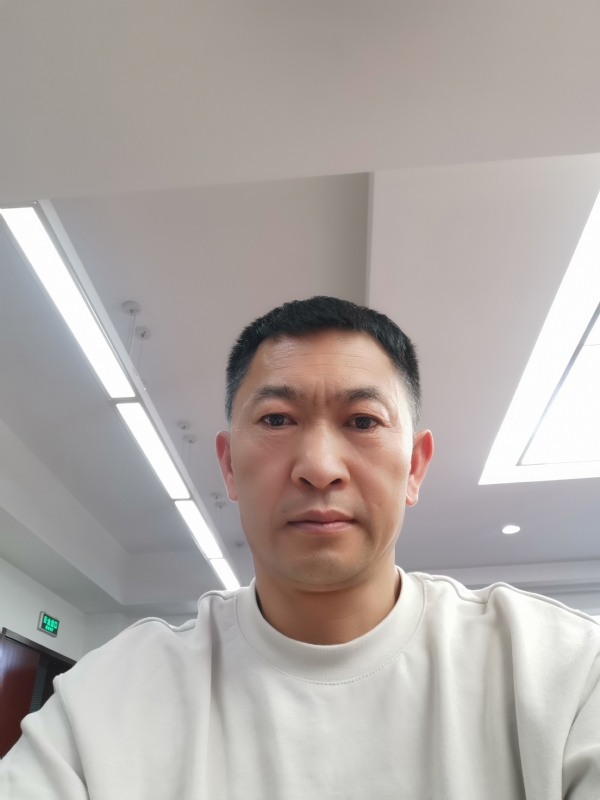 知足常乐的第一张照片--信阳相亲服务中心