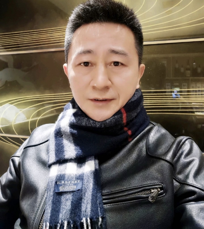 情到深处的第一张照片--信阳相亲服务中心