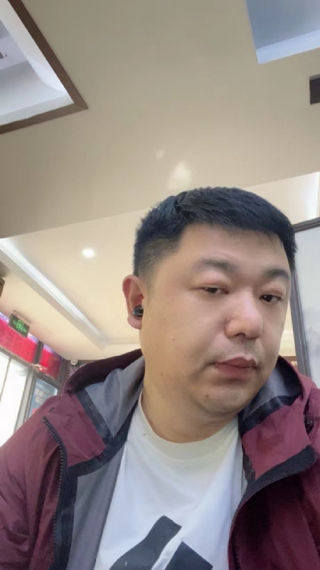 城市有爱的第一张照片--信阳相亲服务中心