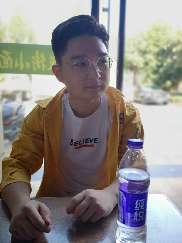 听风等雨的第一张照片--信阳相亲服务中心