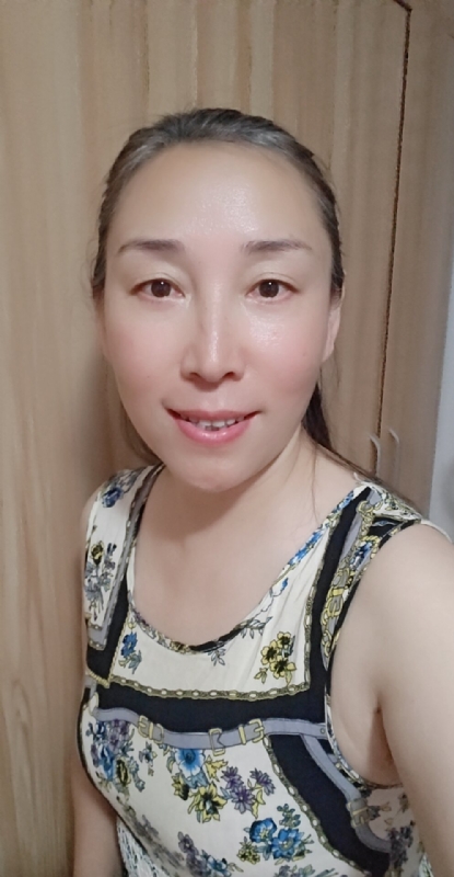 晓琴的第一张照片--信阳相亲服务中心