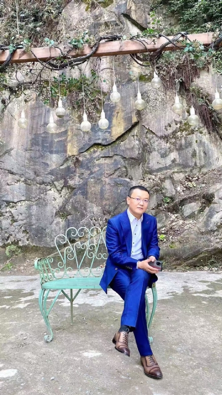 dikson的第一张照片--信阳相亲服务中心
