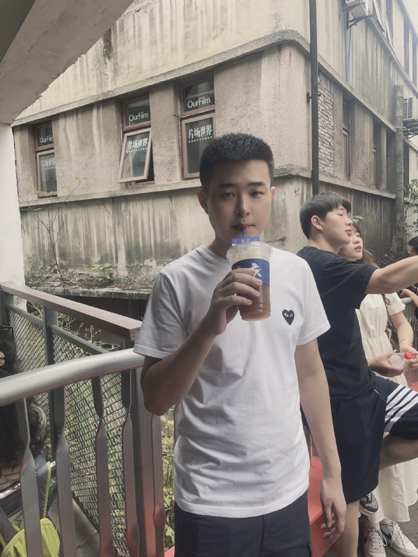 尚龙的第二张照片--信阳相亲服务中心