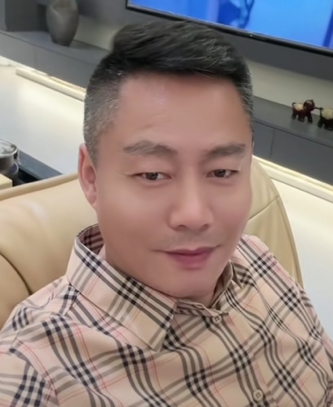 李*军的第三张照片--信阳相亲服务中心