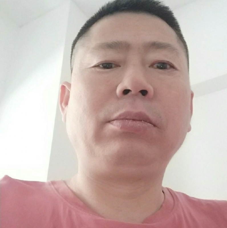 哦啦啦的第一张照片--信阳相亲服务中心