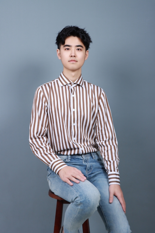 光年外的怪咖的第一张照片--信阳相亲服务中心