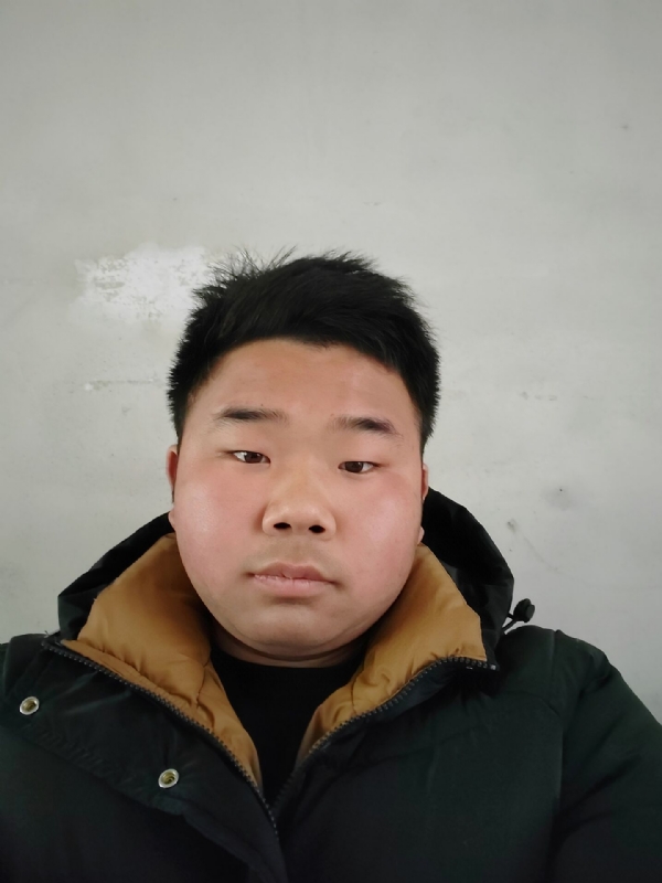 精神饱满的第四张照片--信阳相亲服务中心