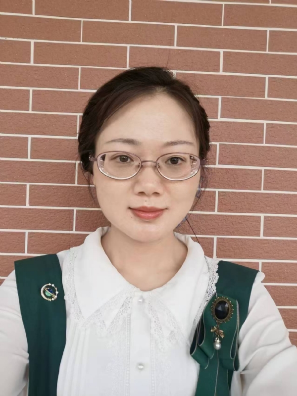 Lily的第二张照片--信阳相亲服务中心
