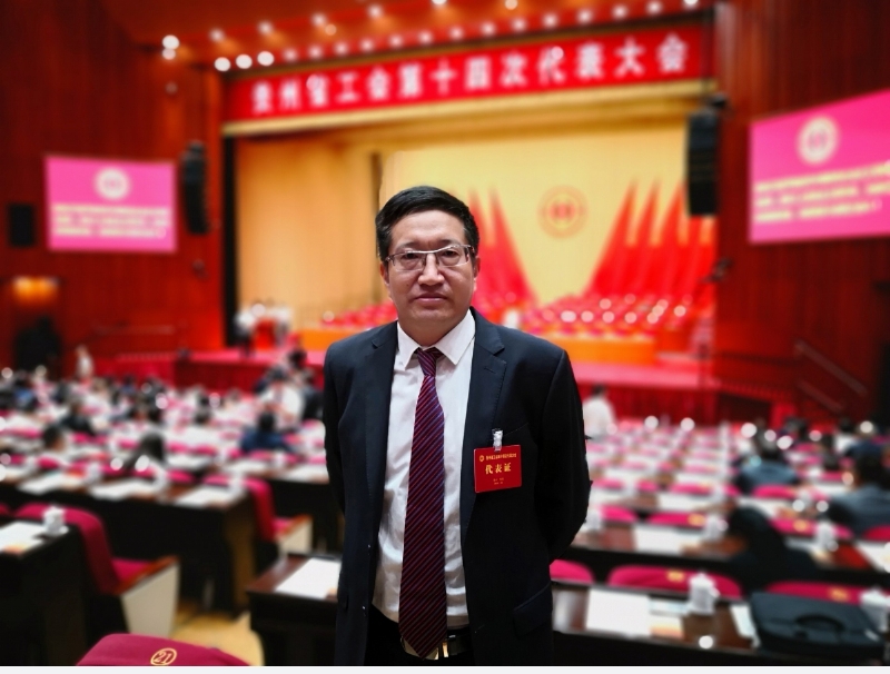 蓝天雁的第一张照片--信阳相亲服务中心