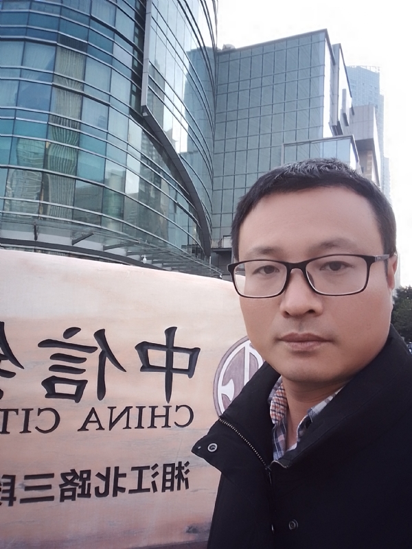 晚秋的第一张照片--信阳相亲服务中心