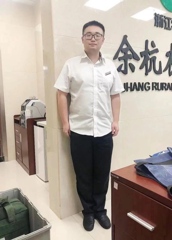 君临天下的第二张照片--信阳相亲服务中心