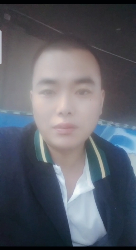 阳光男孩的第一张照片--信阳相亲服务中心