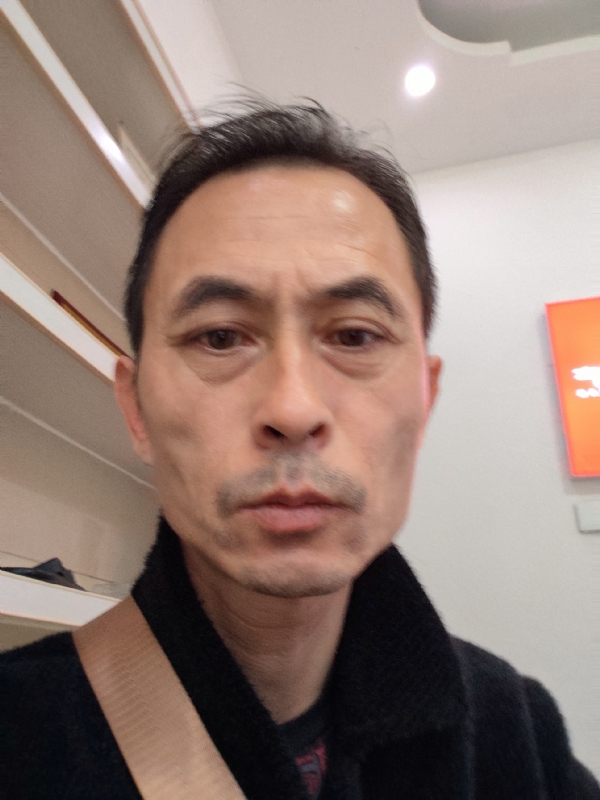清晨阳光的第一张照片--信阳相亲服务中心