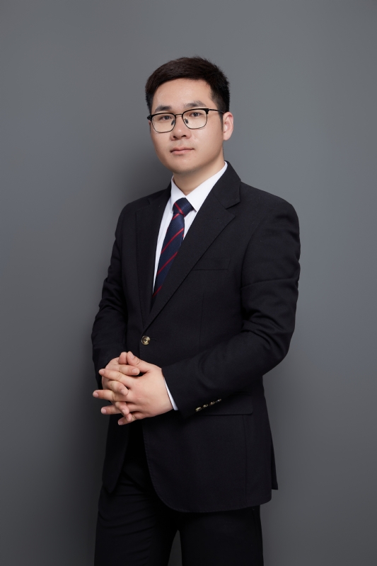 认真的第一张照片--信阳相亲服务中心