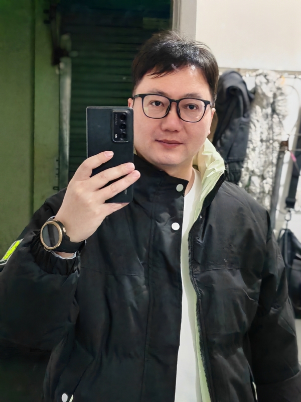 真心不累的第一张照片--信阳相亲服务中心