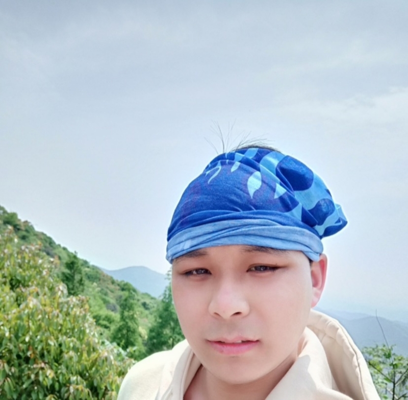 两人一世界的第一张照片--信阳相亲服务中心