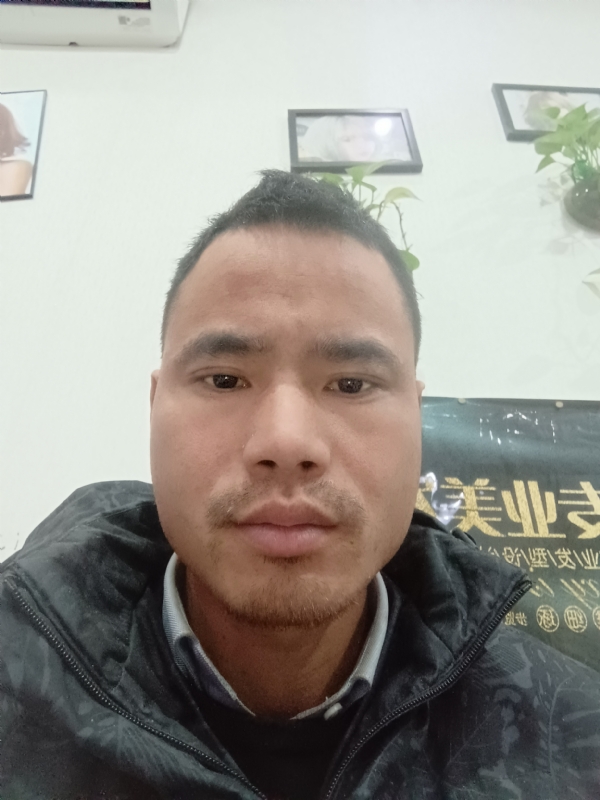 liuliyong的第一张照片--信阳相亲服务中心