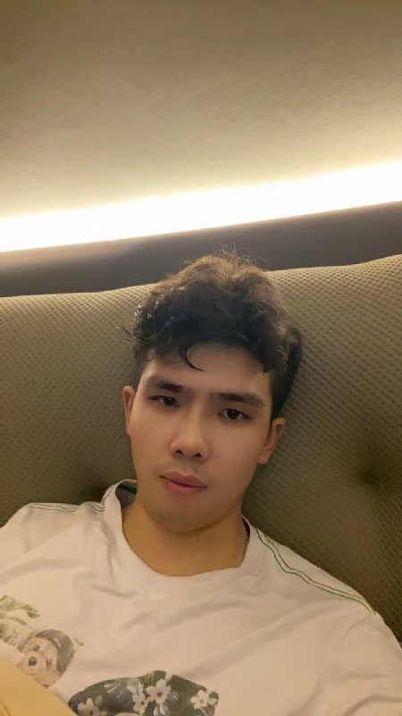 阿龙设计师的第一张照片--信阳相亲服务中心