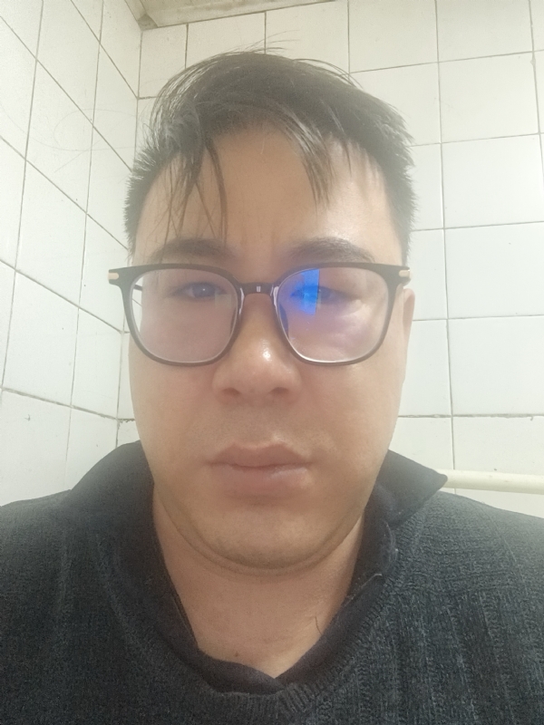 迷失自我的第一张照片--信阳相亲服务中心