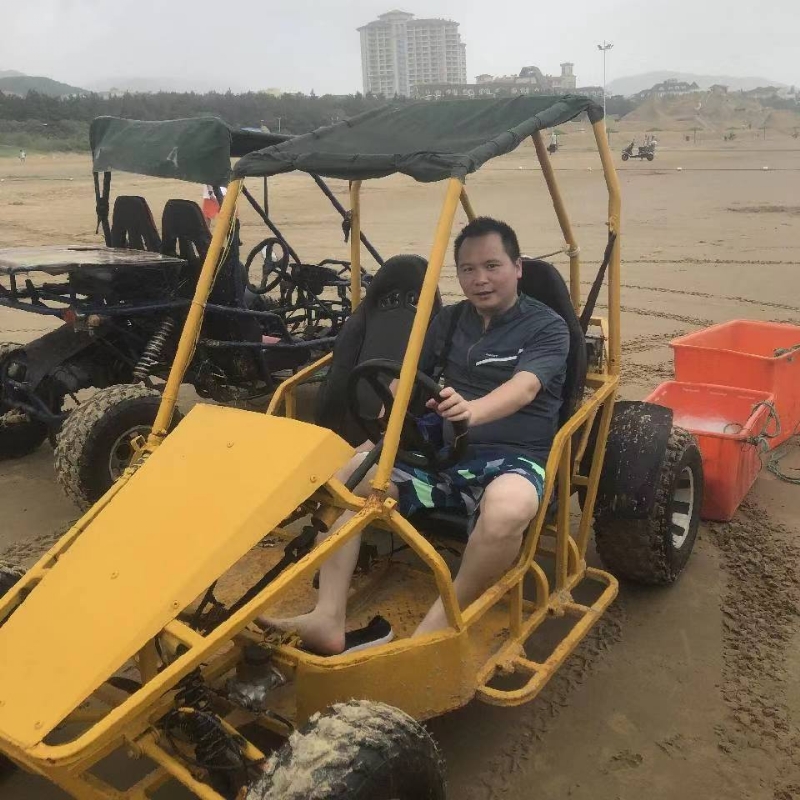 向前的第一张照片--信阳相亲服务中心