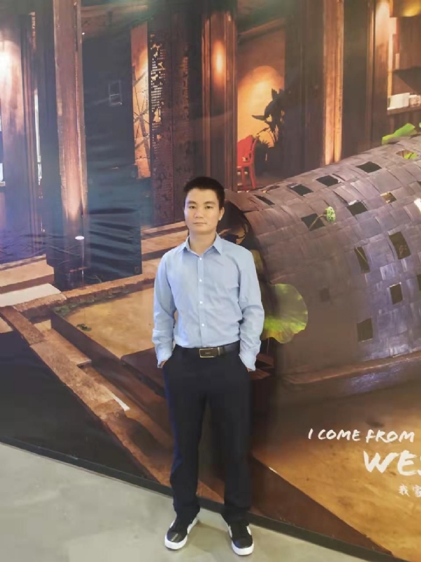 梧桐枫叶的第一张照片--信阳相亲服务中心