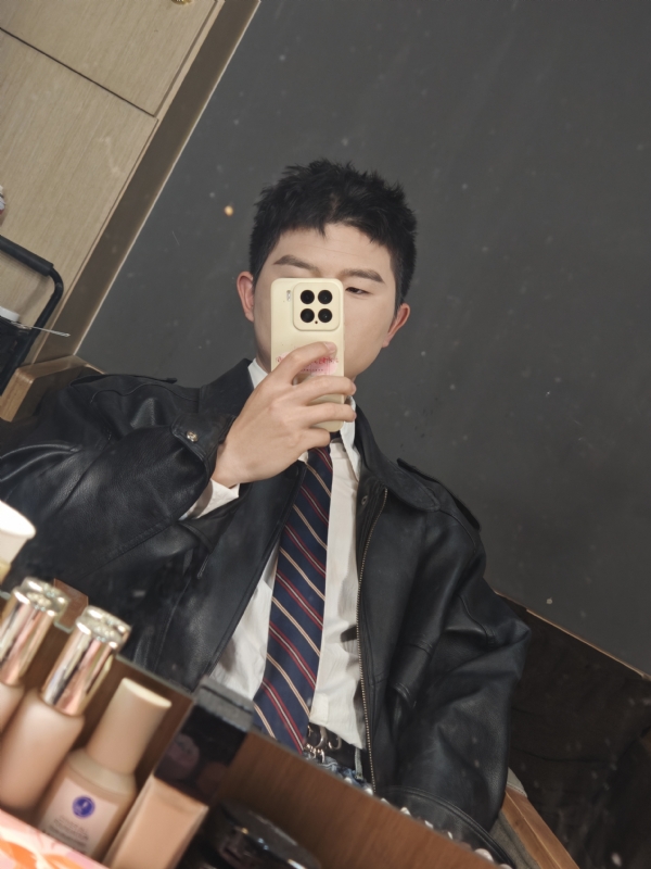 郝天翔的第一张照片--信阳相亲服务中心